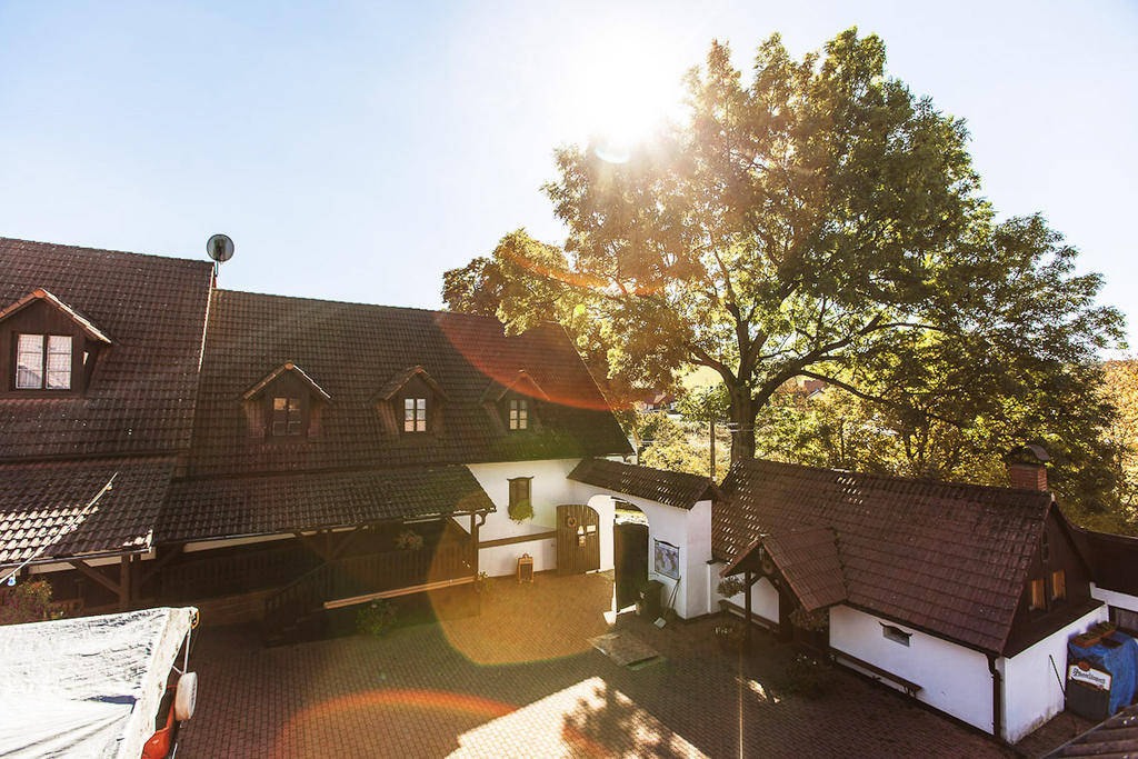 Pension U Dvou Capu Chocerady Exterior foto