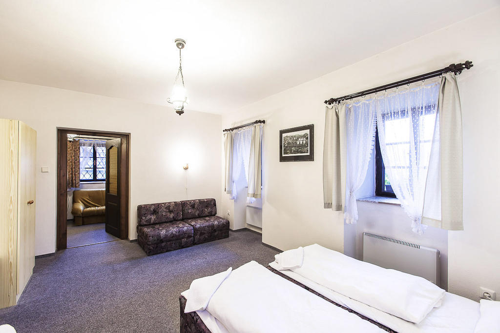 Pension U Dvou Capu Chocerady Zimmer foto