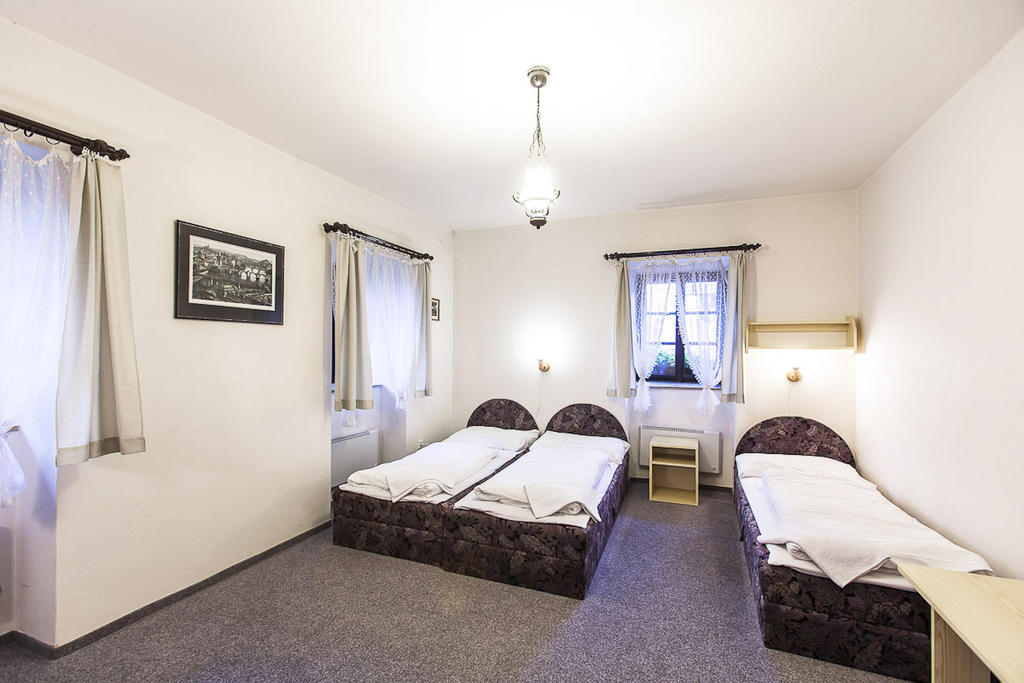 Pension U Dvou Capu Chocerady Zimmer foto