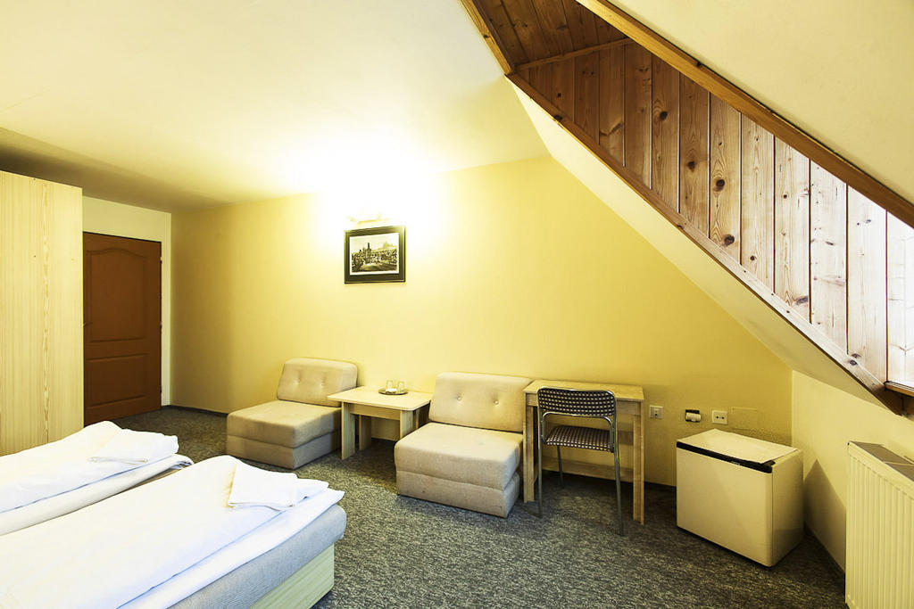 Pension U Dvou Capu Chocerady Zimmer foto