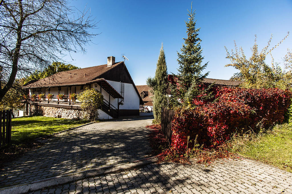 Pension U Dvou Capu Chocerady Zimmer foto